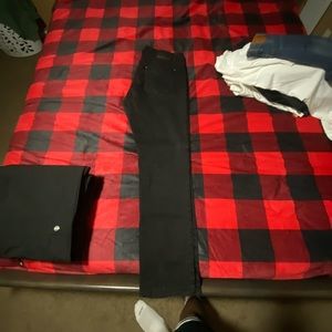 All black Steve’s jeans